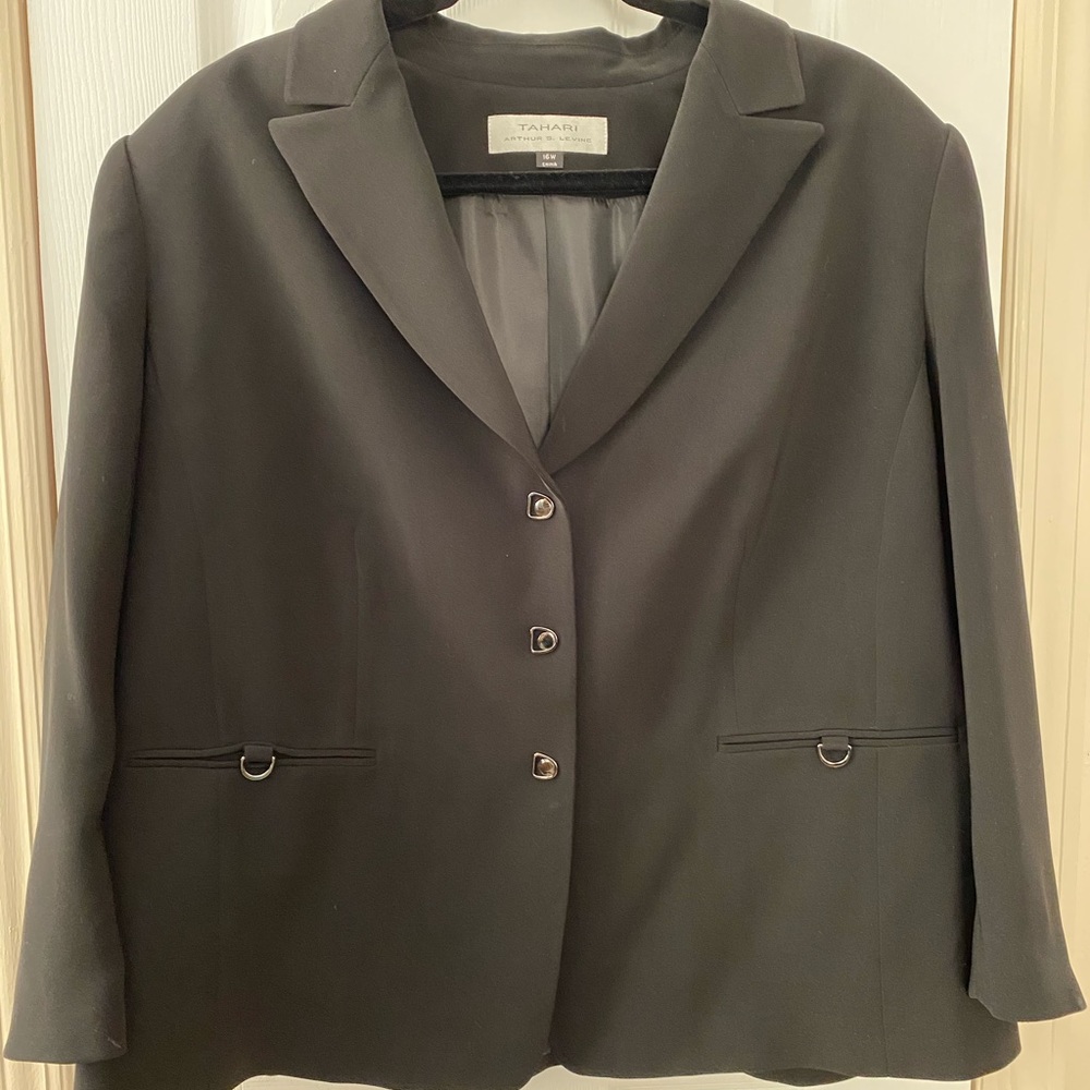 Woman’s suit